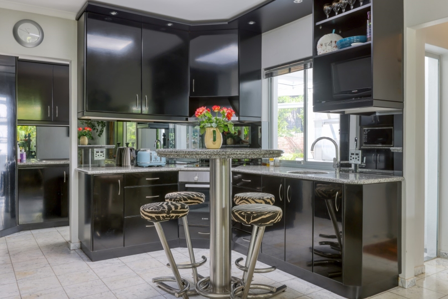 3 Bedroom Property for Sale in Constantia Western Cape